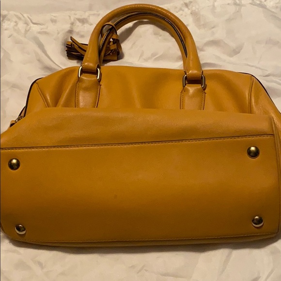 Coach 23574 Legacy handbag - Picture 2 of 4